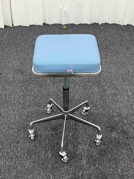 TABOURET_(1)bleuciel_11zon